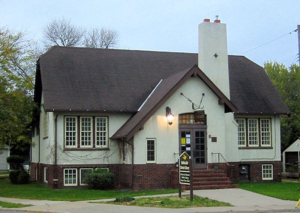 Exterior of the Robbinsdale Library and Historical Society