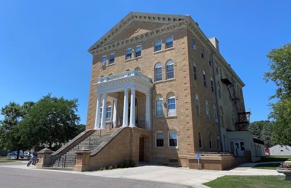 St Peter State Hospital Museum front-northeast