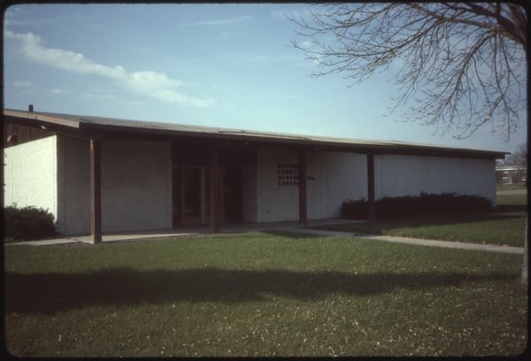 1986 exterior Watonwan County Historical Society Museum, Madelia-01, Watonwan County-Oct. 1986