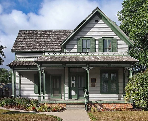 Exterior of the Sinclair Lewis Boyhood Home