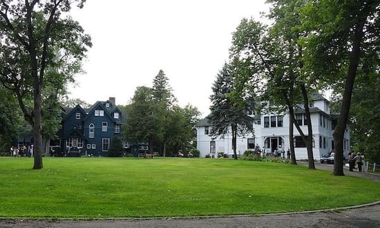 Exterior of the Weyerhaeuser_and_Musser_Houses