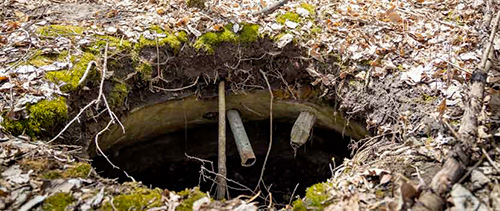 A very old and ruined cistern