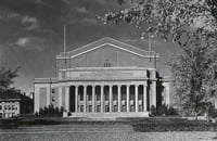 Black and white photograph of Northrop Auditorium, at the head of Northrop Mall, University of Minnesota Minneapolis campus, 1940.