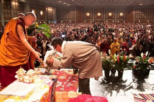 The Dalai Lama at the Tibetan American Foundation of Minnesota in St. Paul, 2017. Photograph by Tashi Khongtsotsang.