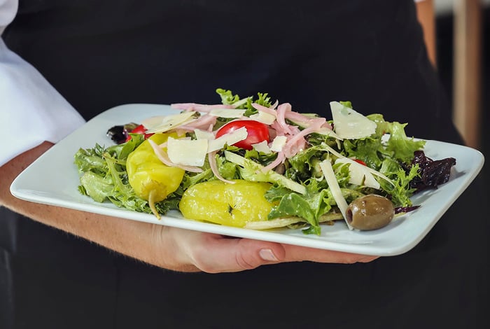 hc_700x470_dining_1