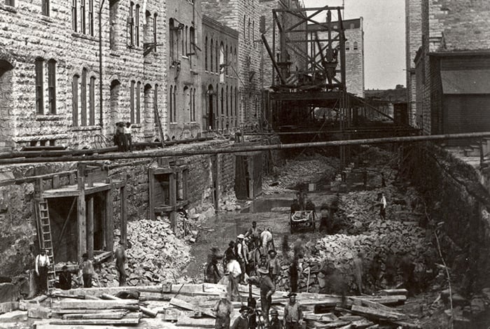 mcm_700x470_buildinghistory