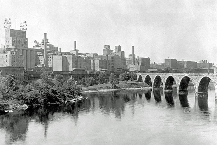 mcm_700x470_riverfronthistory