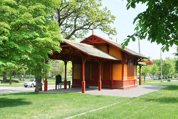 md_700x470_pyv_directions