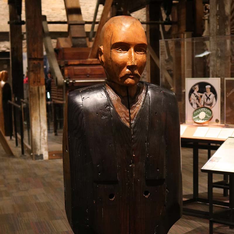 wooden-statue