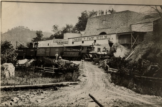 Photograph of Carlson's limestone kiln