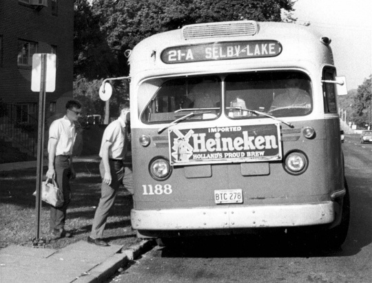 Aging bus operated by Twin City Lines, ca. 1960s. Photo by the St. Paul Pioneer Press used with permission.