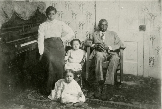 Prince and Nancy Honeycutt with their granddaughters