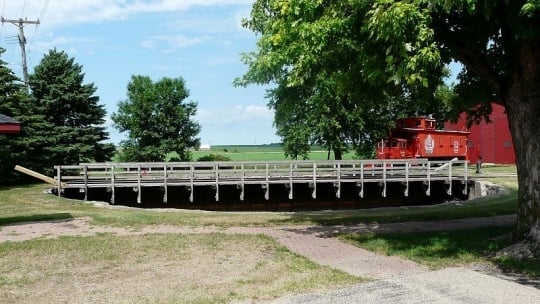Color image of the turntable and End-o-Line Railroad Park, 2008. Photographed by Flickr user Overduebook.