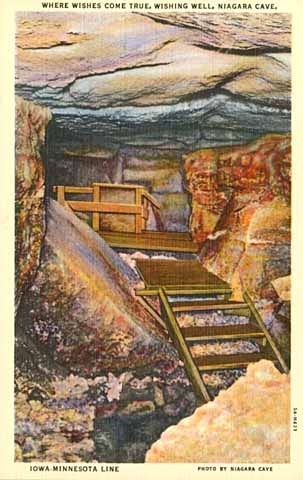 Photo of old wishing well at Niagara Cave