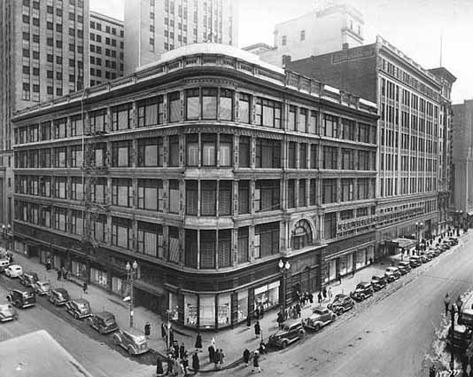 Black and white photograph of Donaldson’s Glass Block, 1944. Photograph by Norton & Peel.