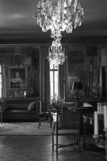 Black and white photograph of the Mirror Room, Burbank-Livingston-Griggs house, 432 Summit Avenue, St. Paul, c. 1972.