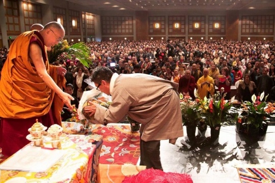 The Dalai Lama at the Tibetan American Foundation of Minnesota in St. Paul, 2017. Photograph by Tashi Khongtsotsang.